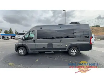 2026 Thor Motor Coach Sequence Sport photo 5