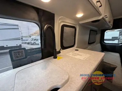 2026 Thor Motor Coach Sequence Sport photo 24