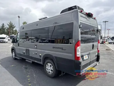 2026 Thor Motor Coach Sequence Sport photo 13