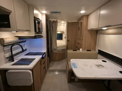 2027 Thor Motor Coach Chateau photo 7