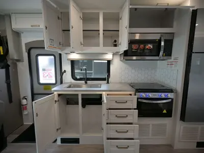2027 Entegra Coach Odyssey photo 10