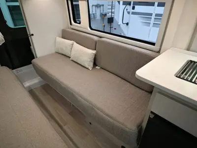 2027 Thor Motor Coach Tellaro photo 14