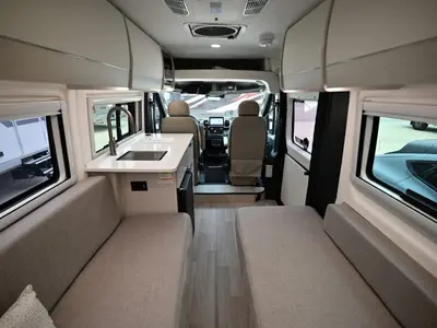 2027 Thor Motor Coach Tellaro photo 4