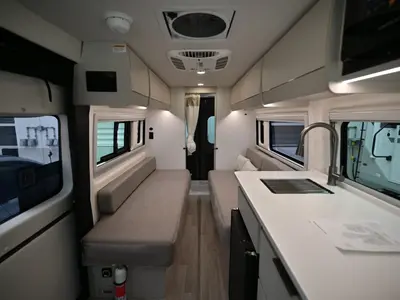 2027 Thor Motor Coach Tellaro photo 5