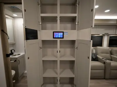 2027 Entegra Coach Vision XL photo 25