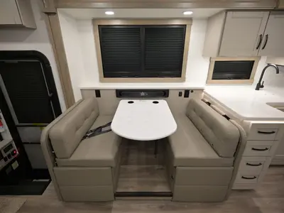 2027 Entegra Coach Vision XL photo 8