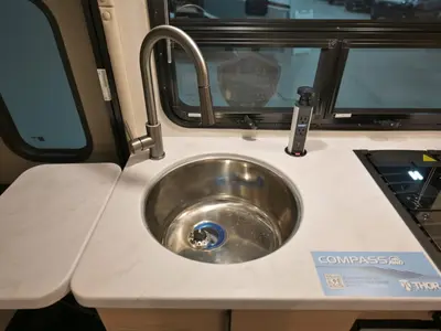 2027 Thor Motor Coach Compass AWD photo 9