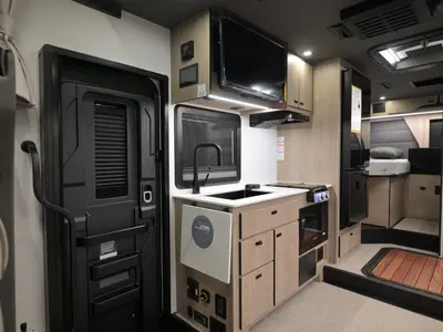 2027 Grand Design Lineage Series M photo 6