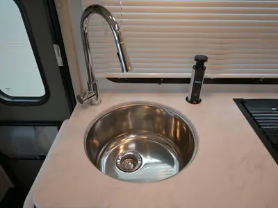 2027 Thor Motor Coach Gemini photo 8