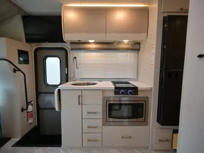 2027 Thor Motor Coach Gemini photo 6