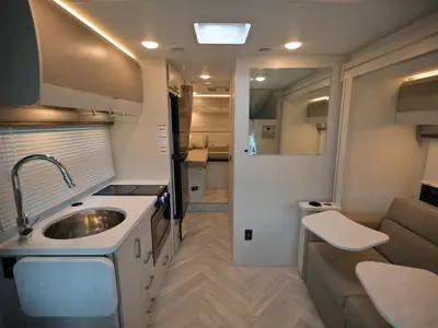 2027 Thor Motor Coach Gemini photo 4