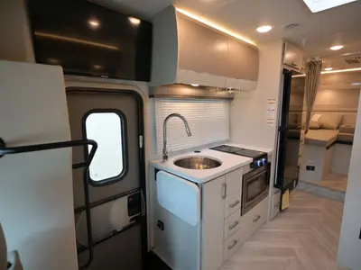 2027 Thor Motor Coach Gemini photo 5