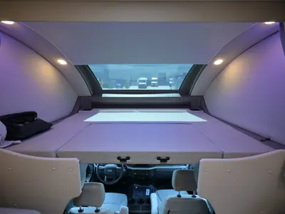 2027 Thor Motor Coach Omni photo 4