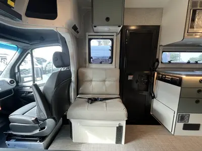 2027 Winnebago Ekko photo 6