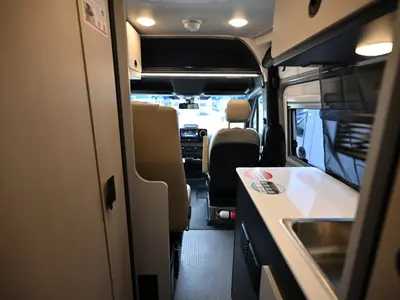 2027 Tiffin Motorhomes GH1 photo 4