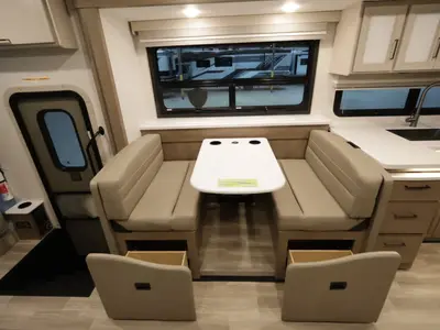 2027 Thor Motor Coach Windsport photo 8
