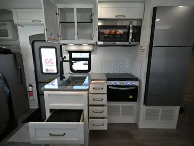 2027 Entegra Coach Odyssey photo 8