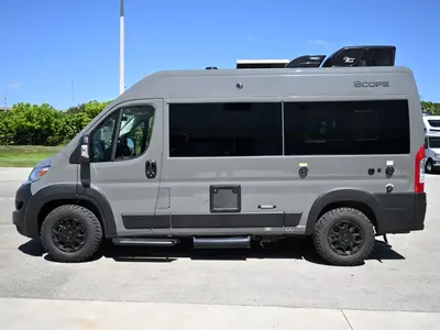 2027 Thor Motor Coach Scope photo 24