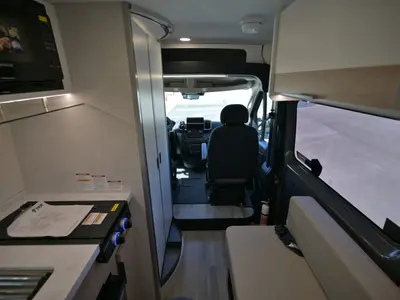 2027 Thor Motor Coach Scope photo 4