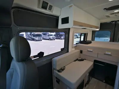 2027 Thor Motor Coach Scope photo 16