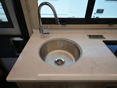 2027 Tiffin Motorhomes Wayfarer photo 9