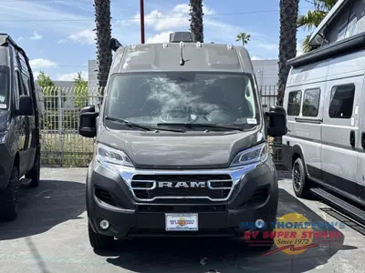 2026 Thor Motor Coach Sequence Sport photo 10
