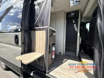 2026 Thor Motor Coach Sequence Sport photo 15