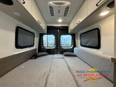 2026 Thor Motor Coach Sequence Sport photo 25