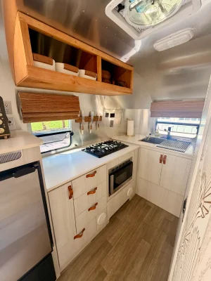 2021 AIRSTREAM BAMBI photo 19