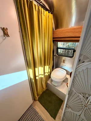 2021 AIRSTREAM BAMBI photo 6