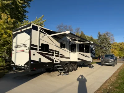 2025 JAYCO SEISMIC photo 3