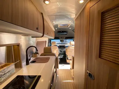 2023 Airstream Interstate 24GL photo 32
