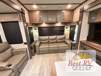 2022 Grand Design Solitude S-Class photo 28