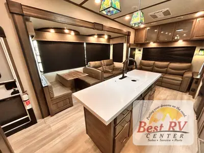 2022 Grand Design Solitude S-Class photo 18