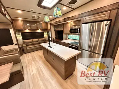2022 Grand Design Solitude S-Class photo 12