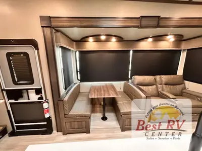 2022 Grand Design Solitude S-Class photo 21