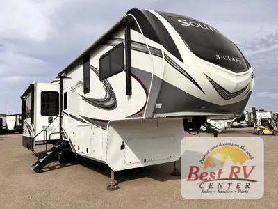 Used 2022 Grand Design Solitude S-Class 2930RL