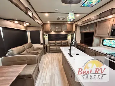 2022 Grand Design Solitude S-Class photo 25