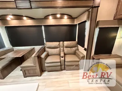 2022 Grand Design Solitude S-Class photo 45