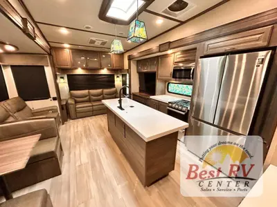 2022 Grand Design Solitude S-Class photo 13