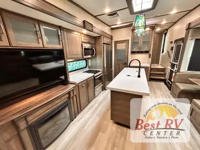 2022 Grand Design Solitude S-Class photo 38