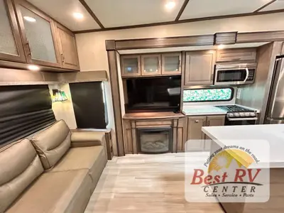 2022 Grand Design Solitude S-Class photo 35