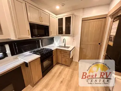 2027 Forest River Rockwood Signature photo 31