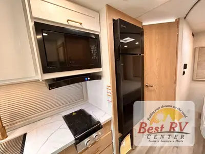 2027 Thor Motor Coach Four Winds photo 31