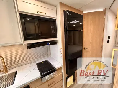 2027 Thor Motor Coach Four Winds photo 29