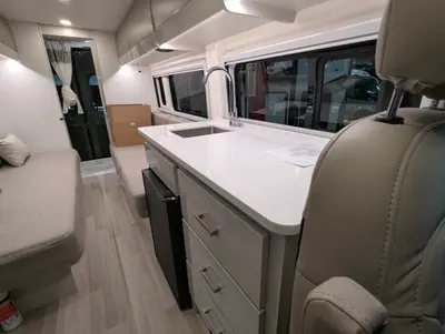 2027 Thor Motor Coach Tellaro photo 22