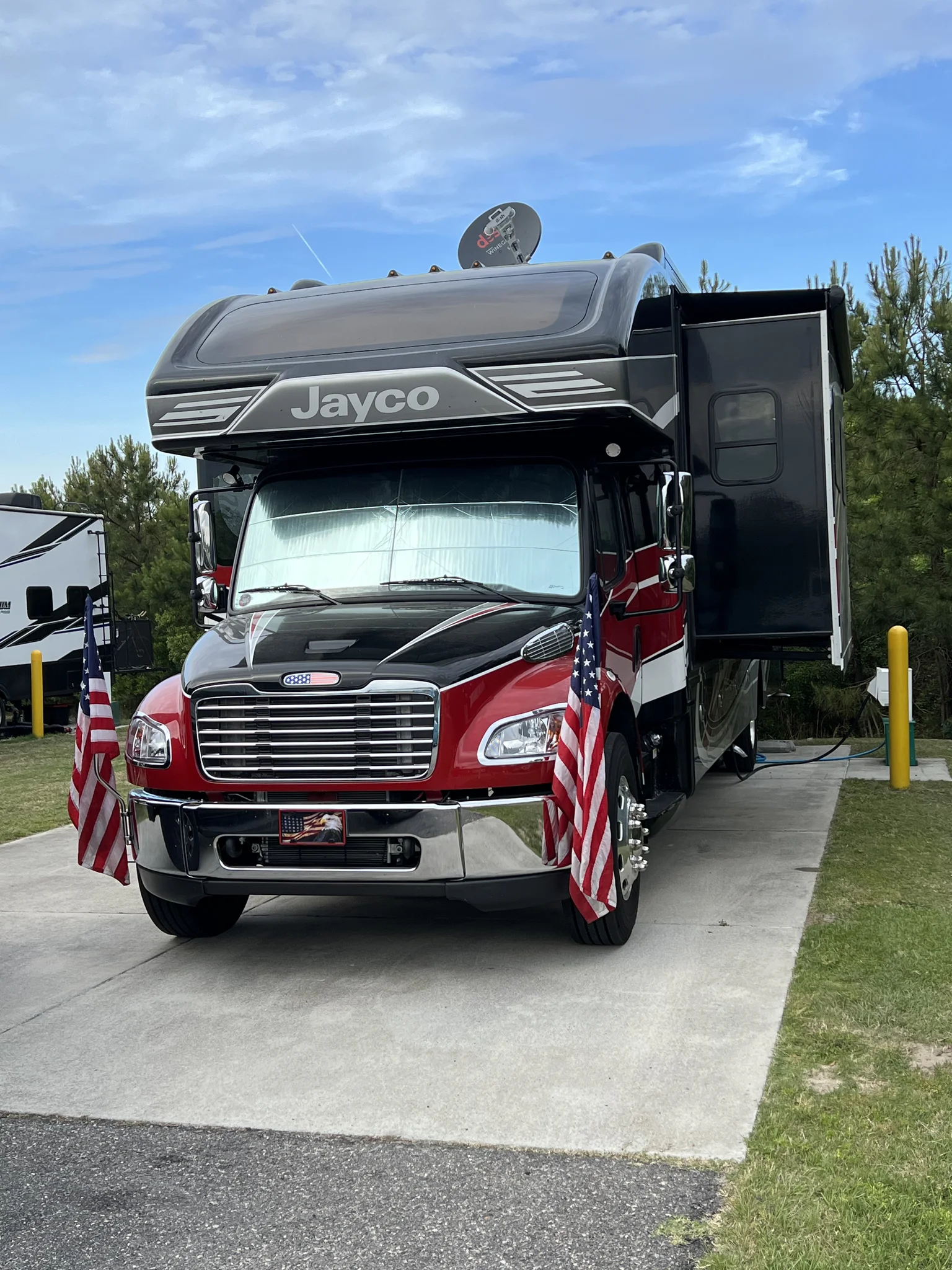 2022 JAYCO SENECA PRESTIGE exterior
