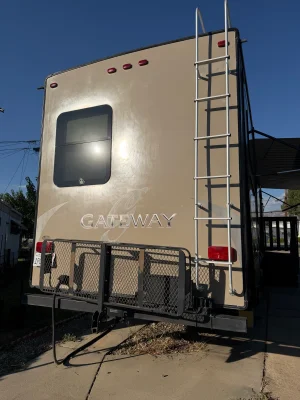 2016 HEARTLAND GATEWAY photo 4