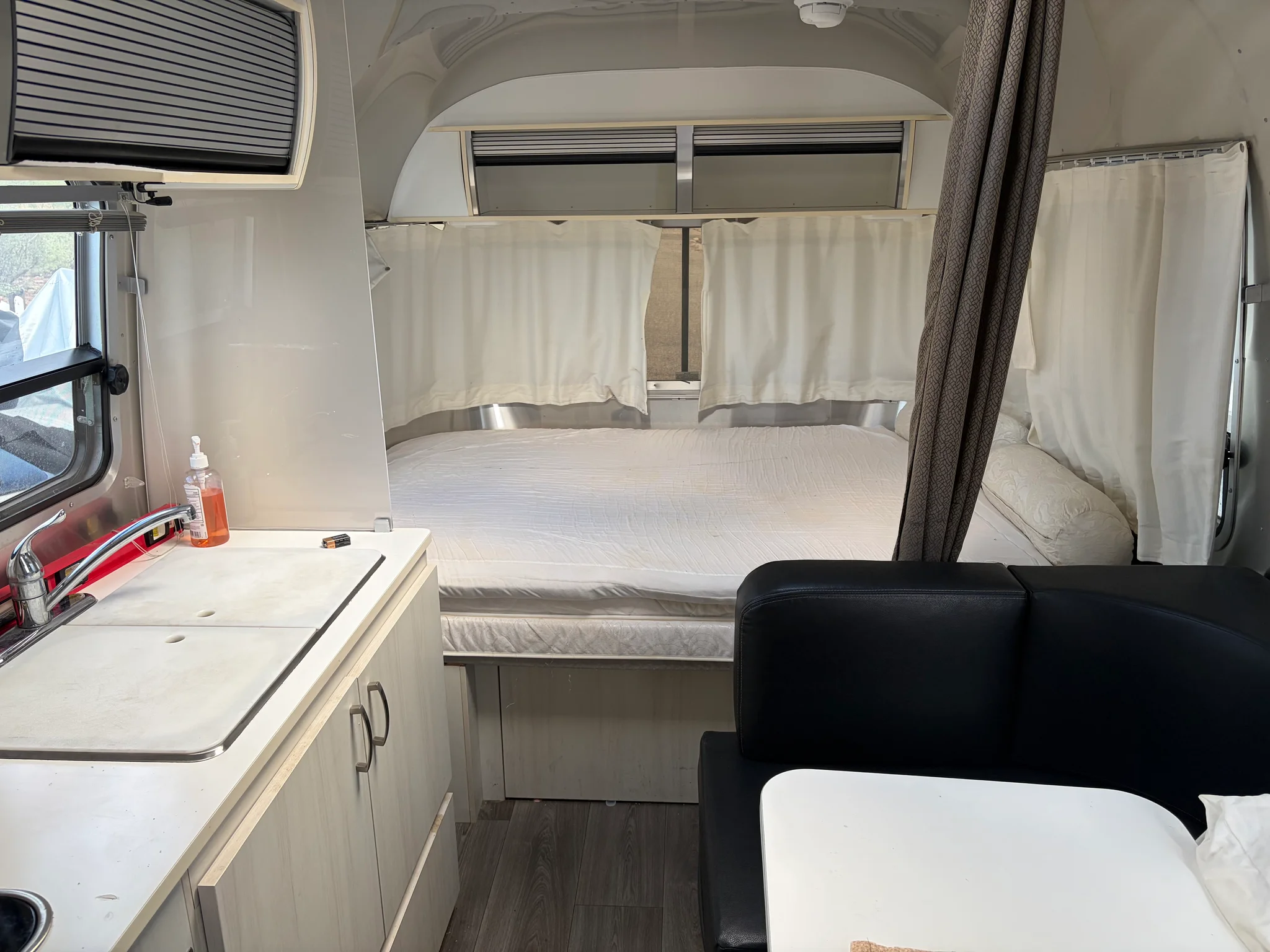 2017 AIRSTREAM BAMBI exterior