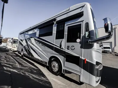 2027 Tiffin Motorhomes Allegro BUS photo 24